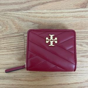 Tory Burch Kira Chevron Bi-Fold wallet